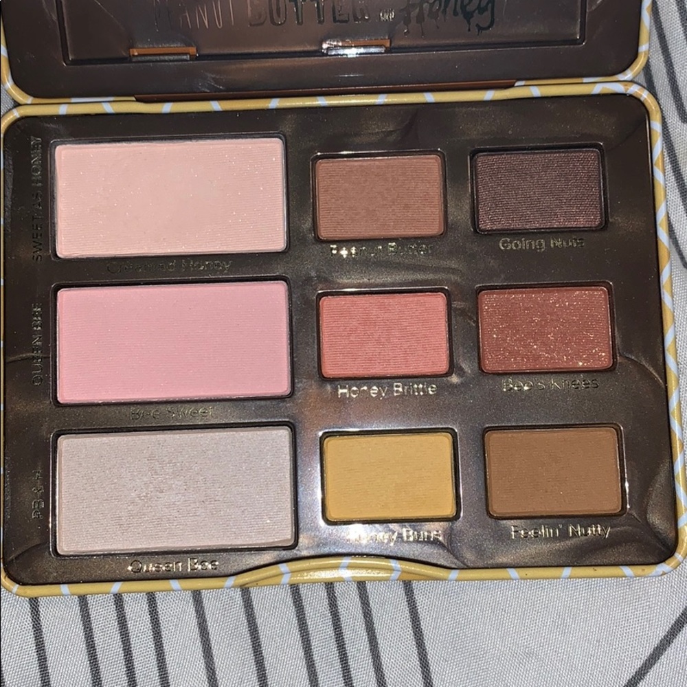 too faced peanut butter and honey palette - Picture 4 of 4